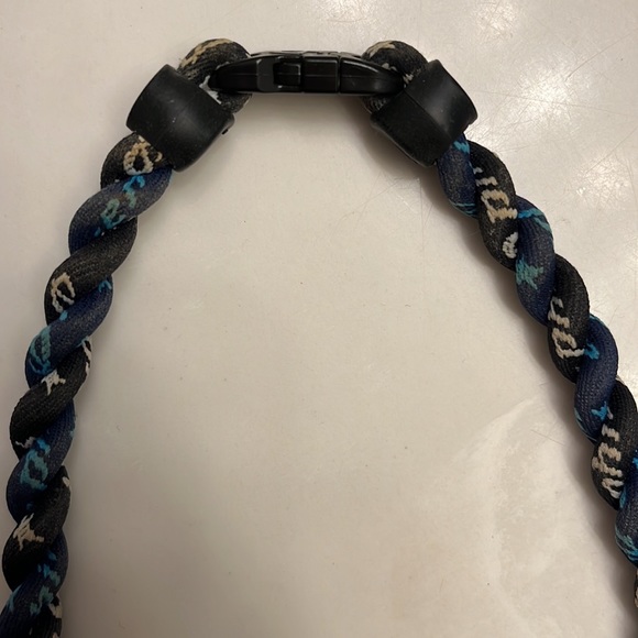 Phiten baseball necklace - Picture 2 of 3